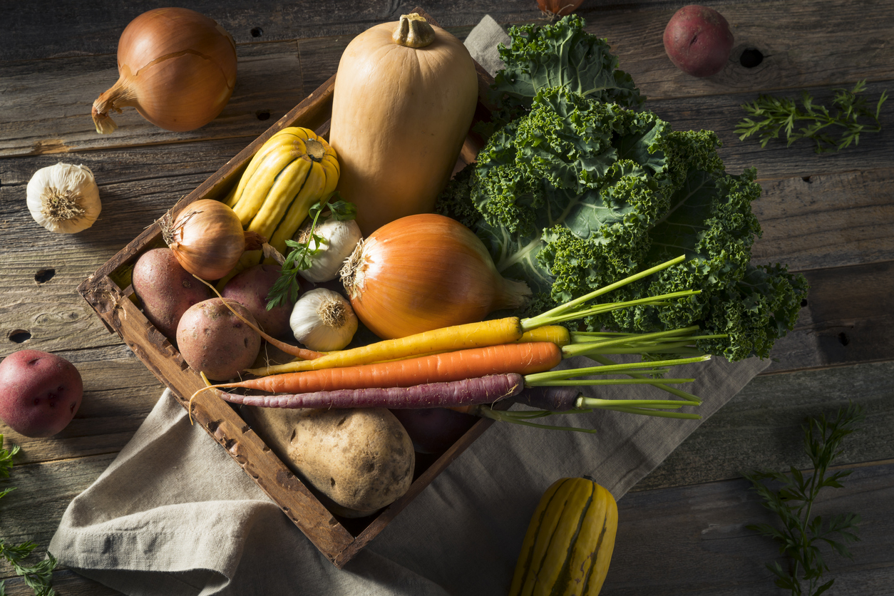 Raw Organic Winter Farmers Market Box